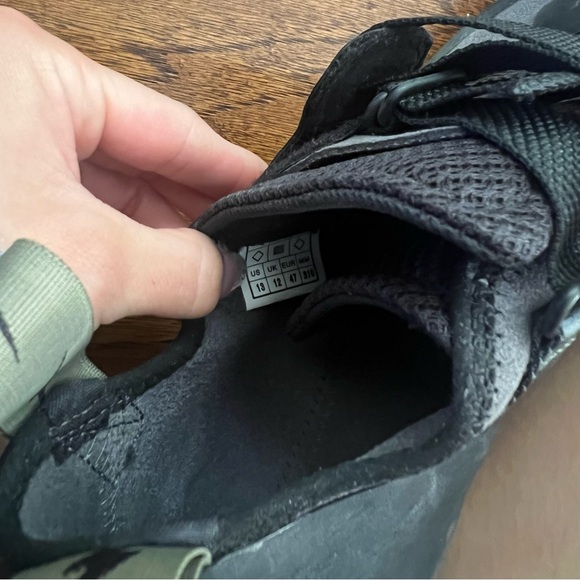 Evolv Rock Climbing Shoes - Picture 6 of 6